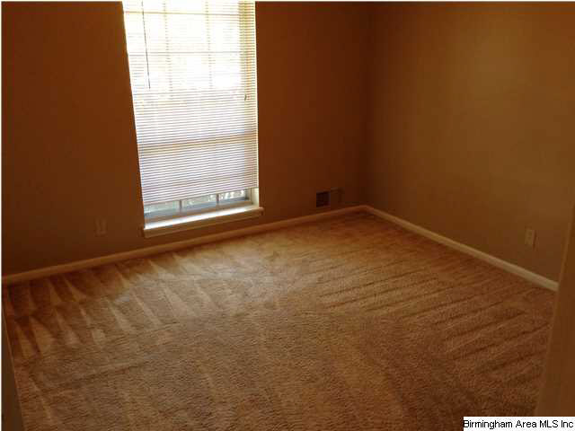 829 Rockingham Road Birmingham, AL 35235 - Photo 10 of 13