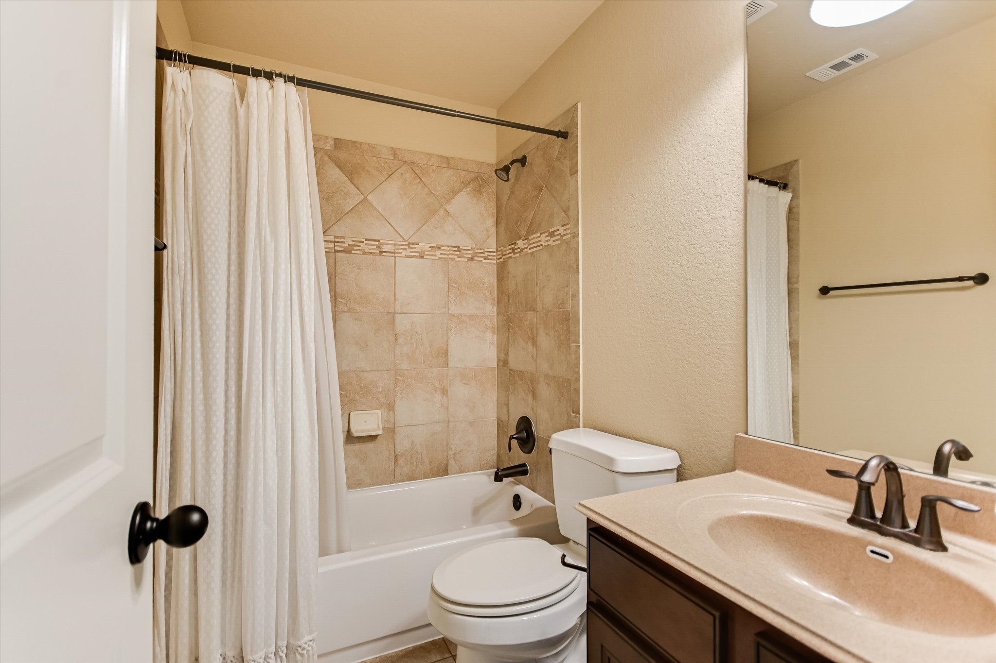 12312 Montclair Bend Austin, TX 78732 - Photo 25 of 40 bath #3 upstairs