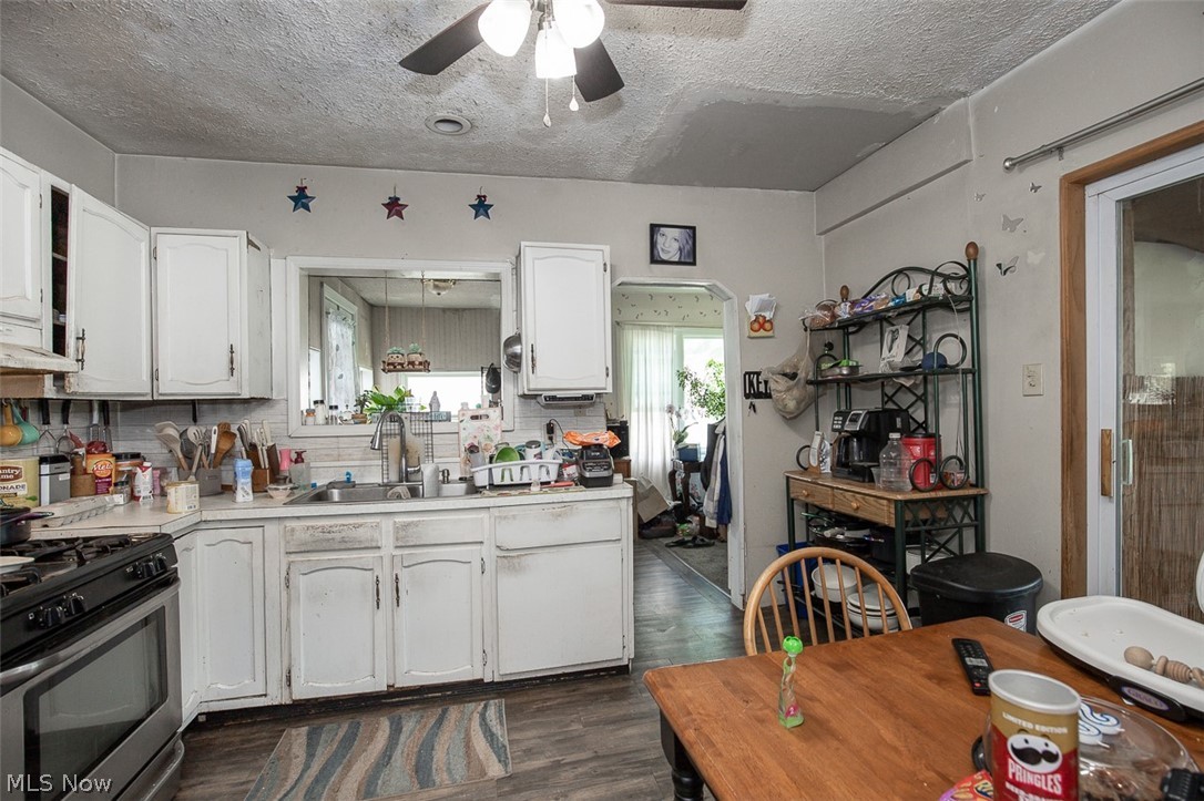 14600 Triskett Road Cleveland, OH 44111 - Photo 10 of 41