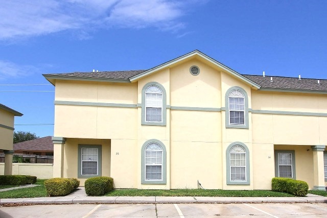 1000 Ranchway Drive, Unit 92 Laredo, TX 78045 - Photo 1 of 9 Gallery Image 1