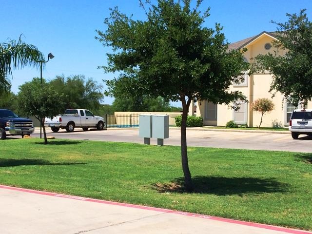 1000 Ranchway Drive, Unit 92 Laredo, TX 78045 - Photo 4 of 9 Gallery Image 4