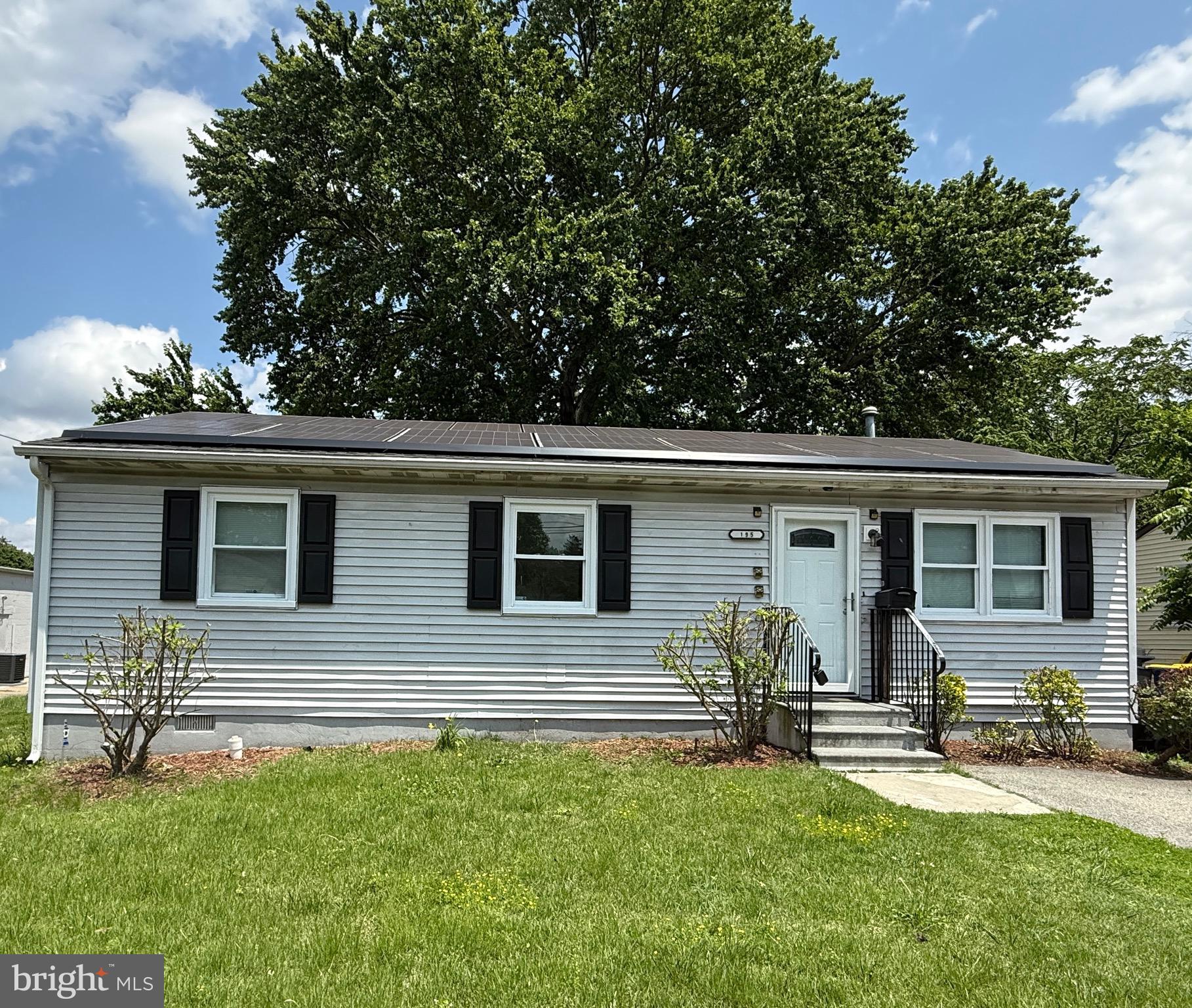 195 Mitscher Road Dover, DE 19901 - Photo 22 of 24 a house view with a garden space