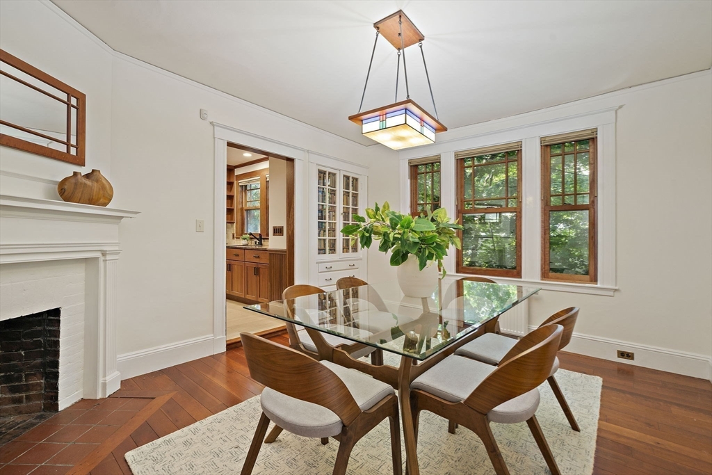 26 Hillside Road Newton, MA 02461 - Photo 13 of 36