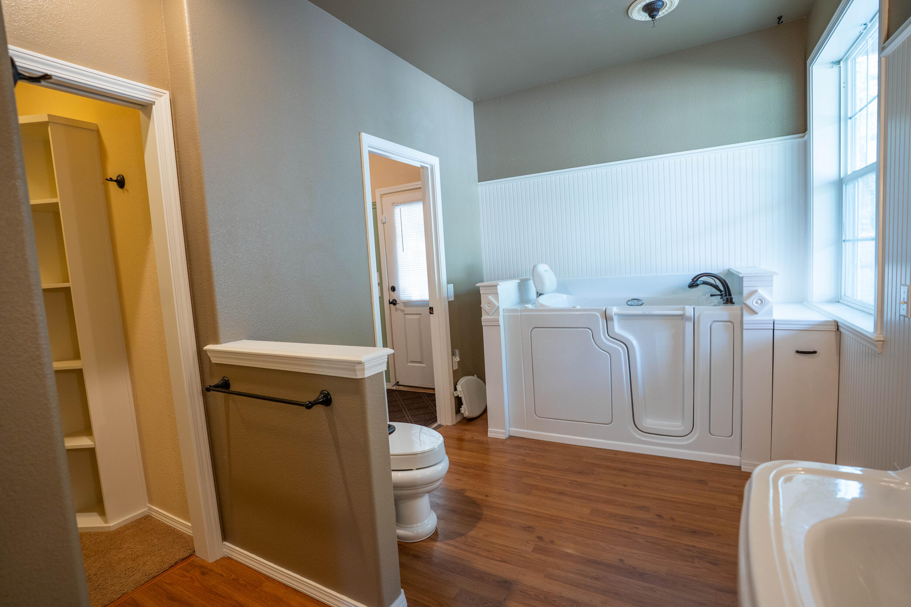 2080 Swingle Road Trail, OR 97541 - Photo 13 of 52 Oversized primary en suite bathroom.