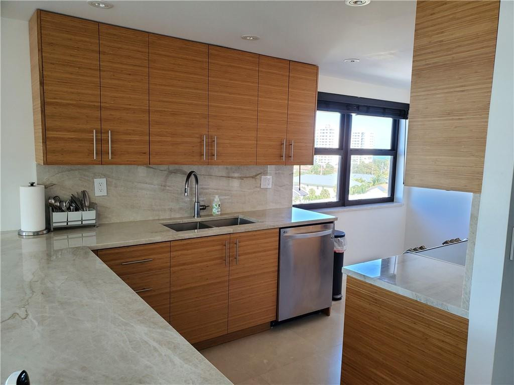 1401 North Riverside Drive, Unit 807 Pompano Beach, FL 33062 - Photo 18 of 40 Photo 18