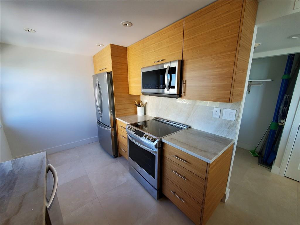 1401 North Riverside Drive, Unit 807 Pompano Beach, FL 33062 - Photo 19 of 40 Photo 19