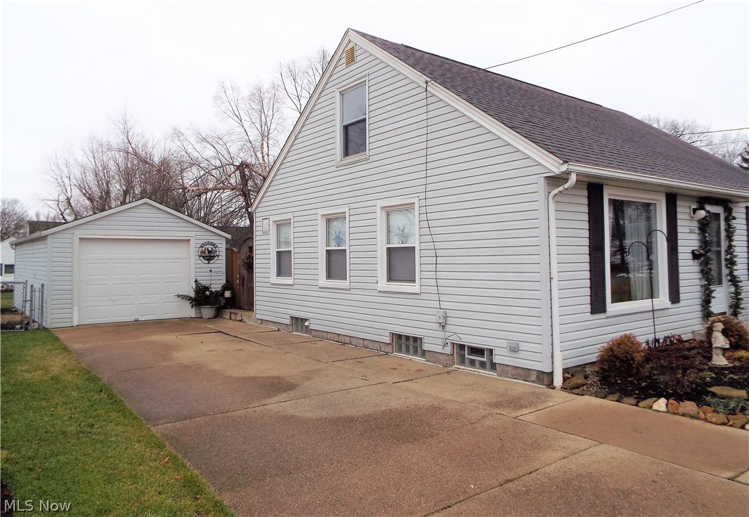 3012 Joseph Street Northwest Canton, OH 44708 - Photo 4 of 24 DRIVEWAY - PAVED EXTRA PARKING AREA