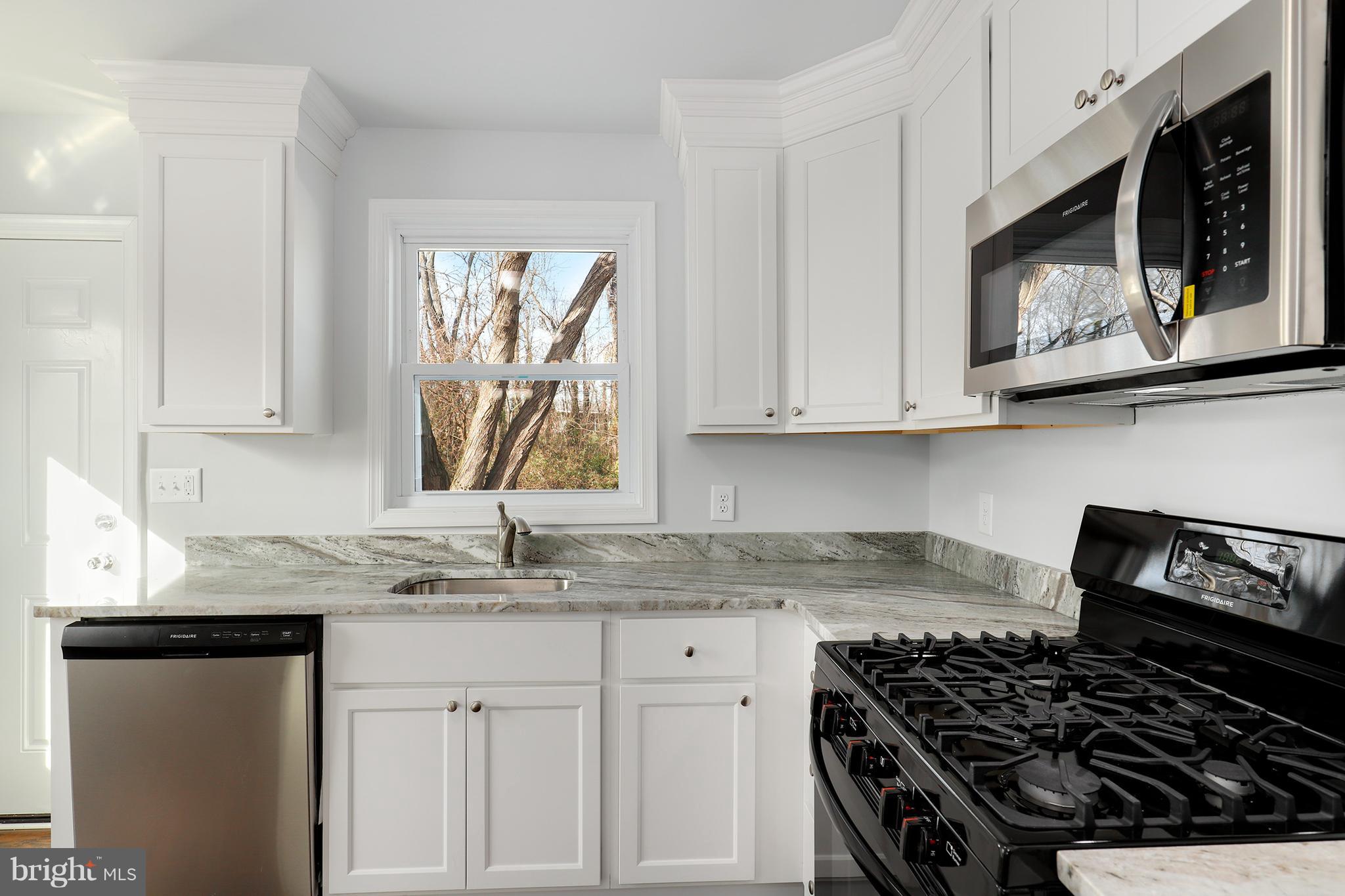 5906 Point Pleasant Road Baltimore, MD 21206 - Photo 10 of 31 Gallery Image 10