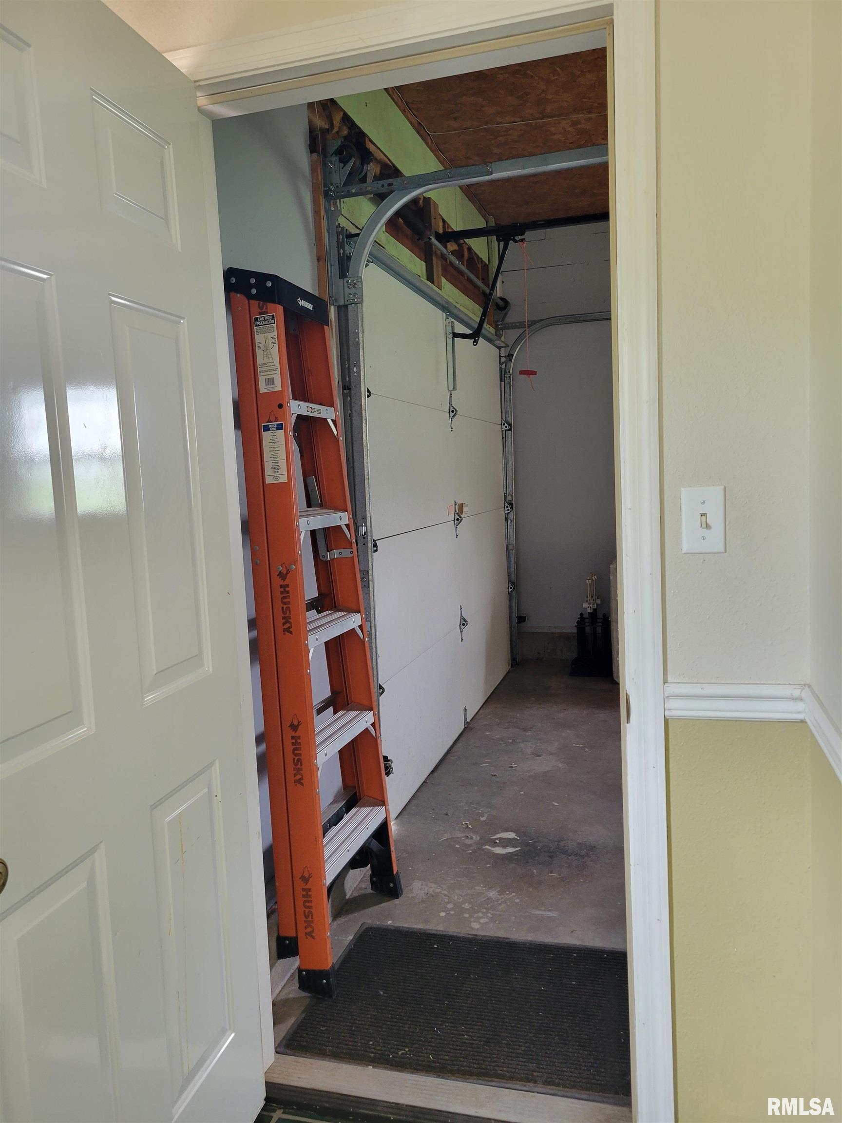 650 West 2nd Street Dallas City, IL 62330 - Photo 12 of 19