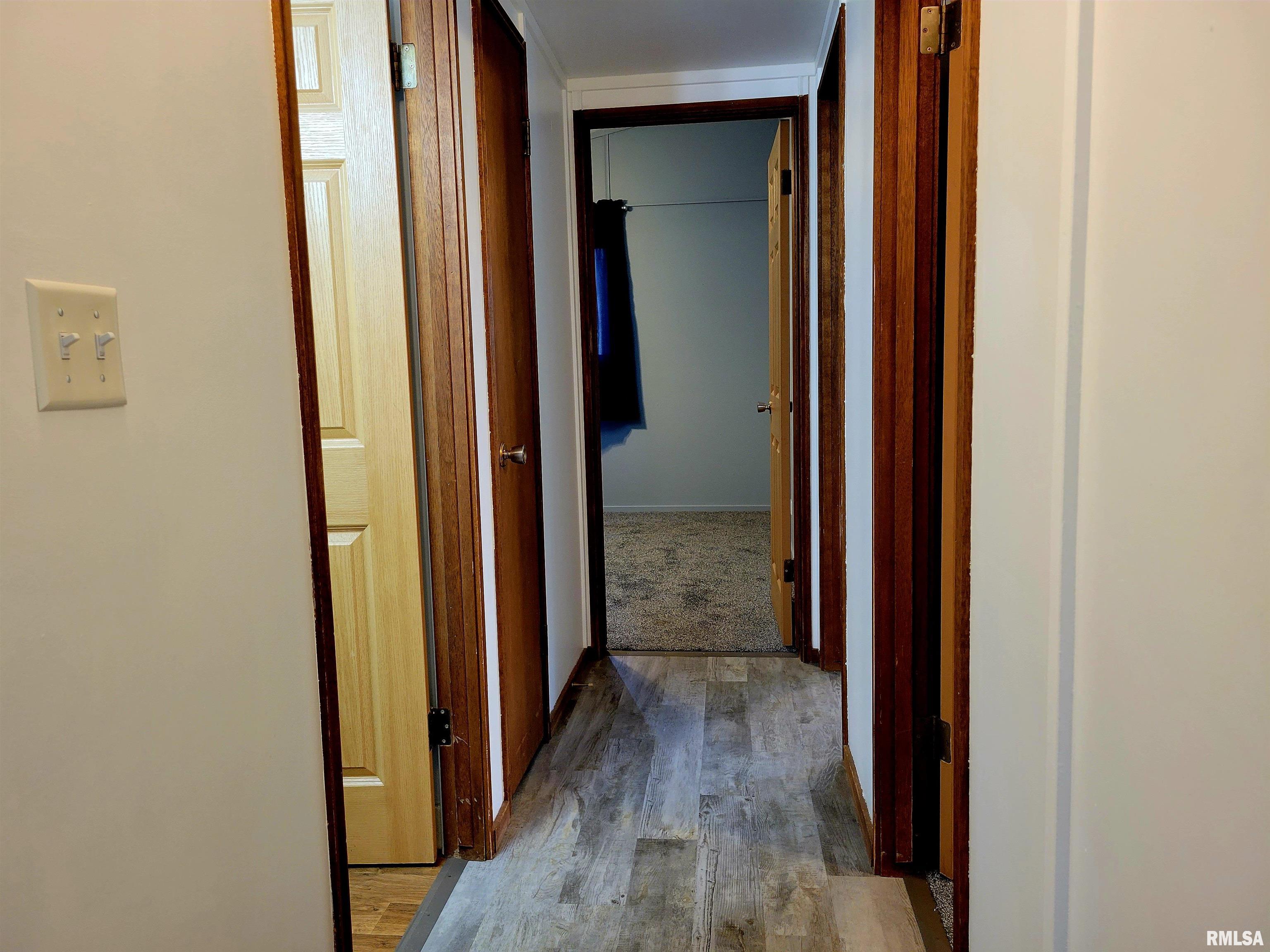 650 West 2nd Street Dallas City, IL 62330 - Photo 5 of 19