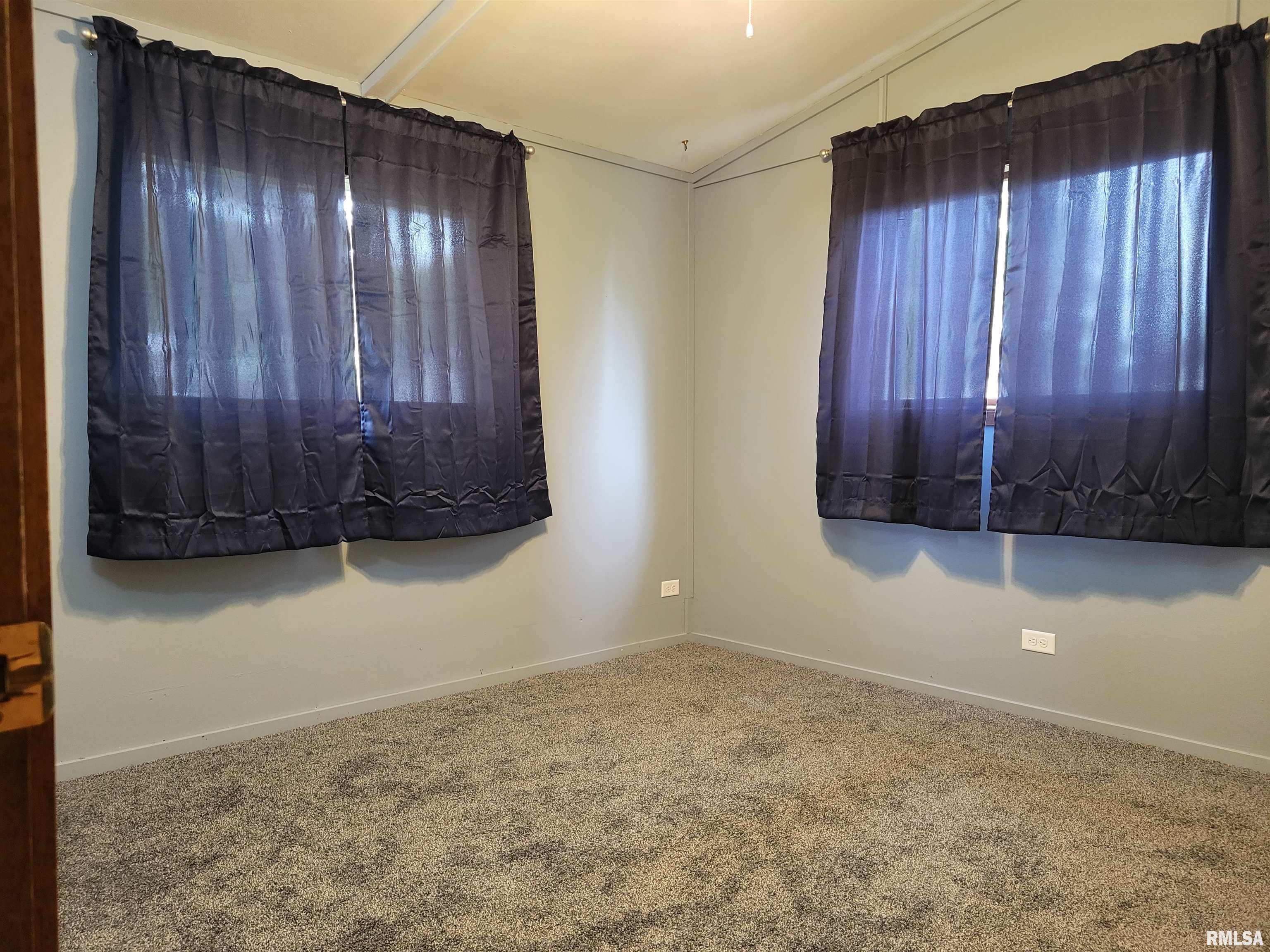 650 West 2nd Street Dallas City, IL 62330 - Photo 8 of 19