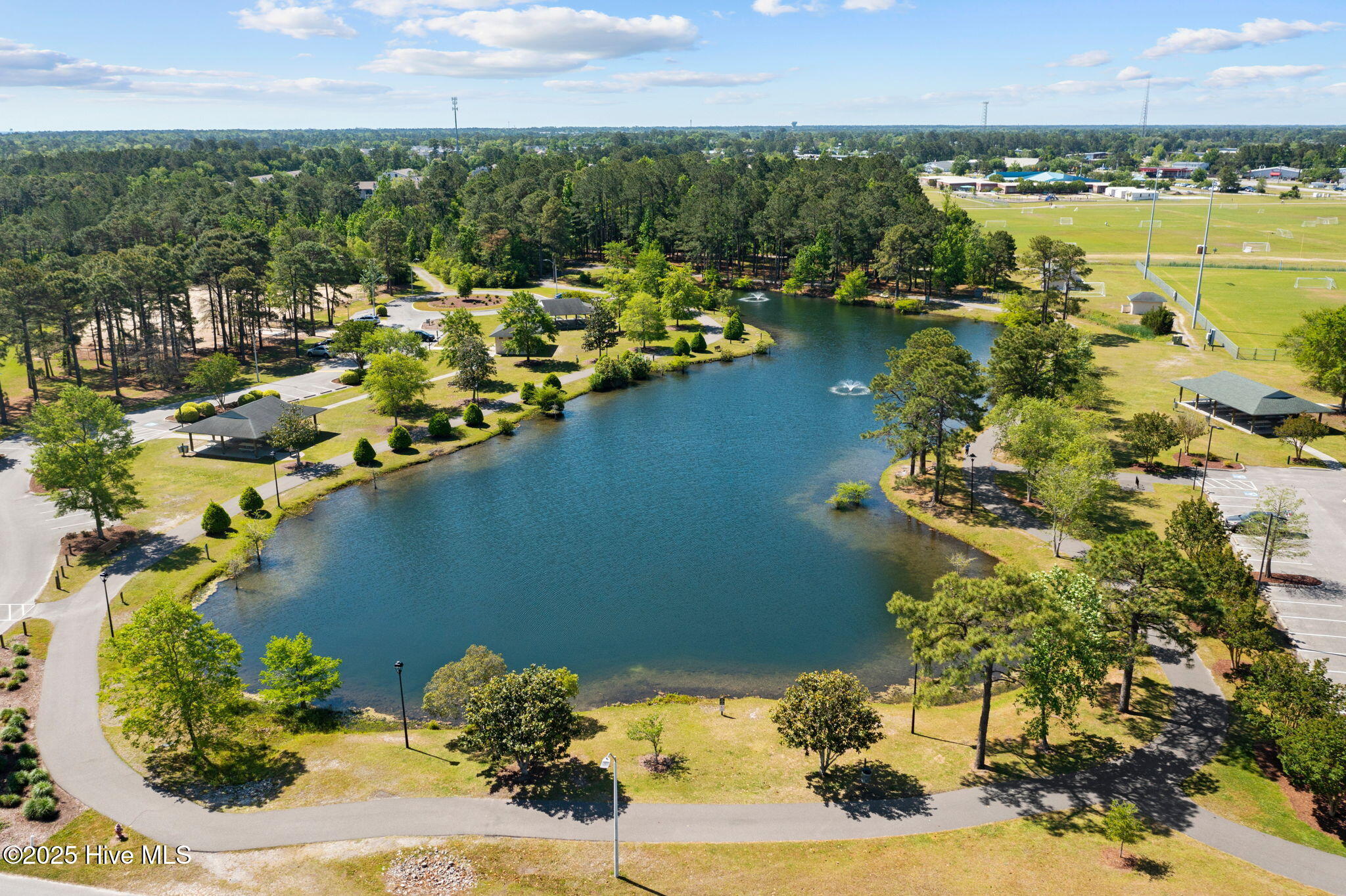 209 Olde Well Loop Road Wilmington, NC 28411 - Photo 39 of 44 Walking Trail with Pond