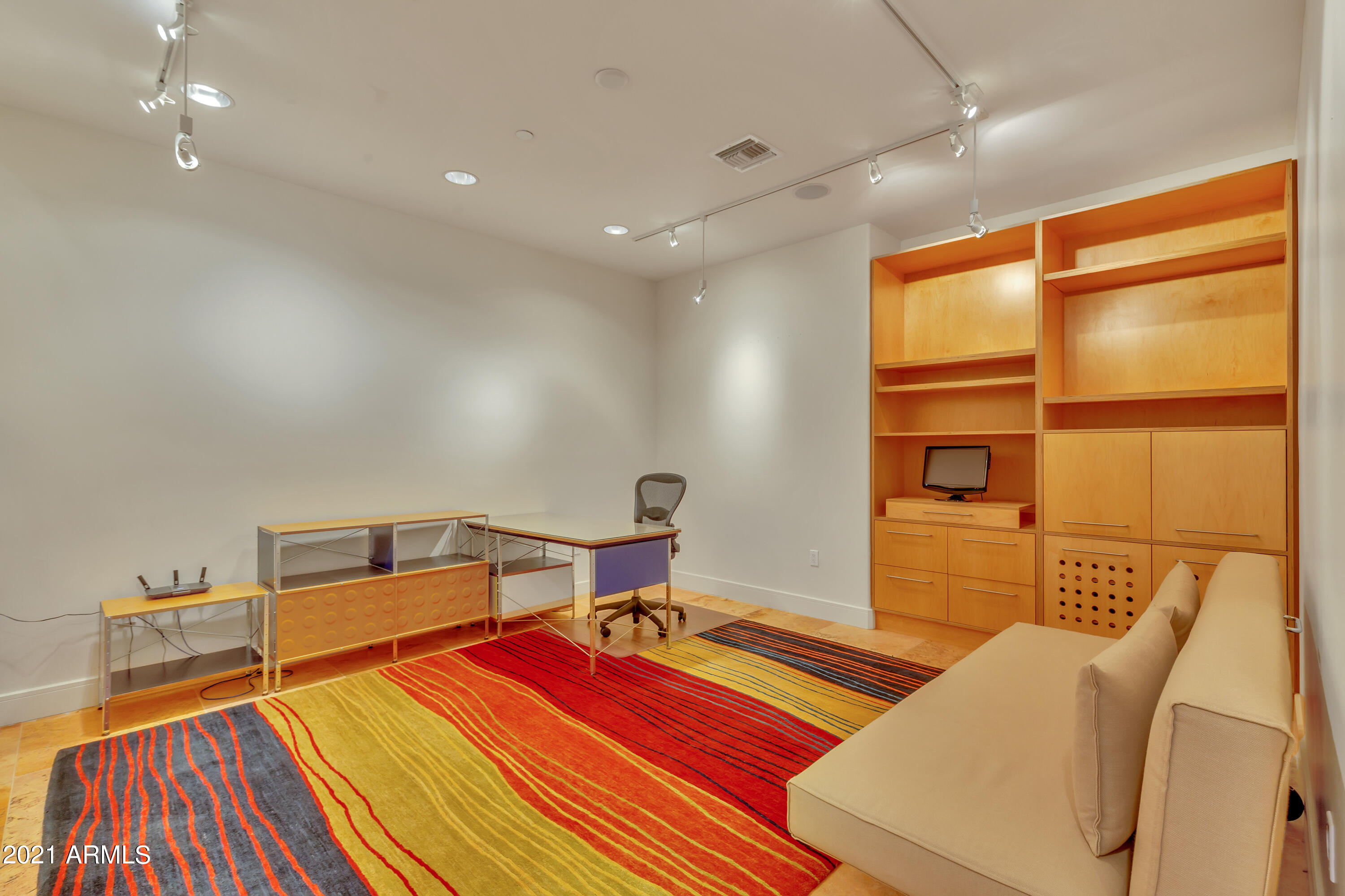 2211 East Camelback Road, Unit 1201 Phoenix, AZ 85016 - Photo 21 of 39 Room 3