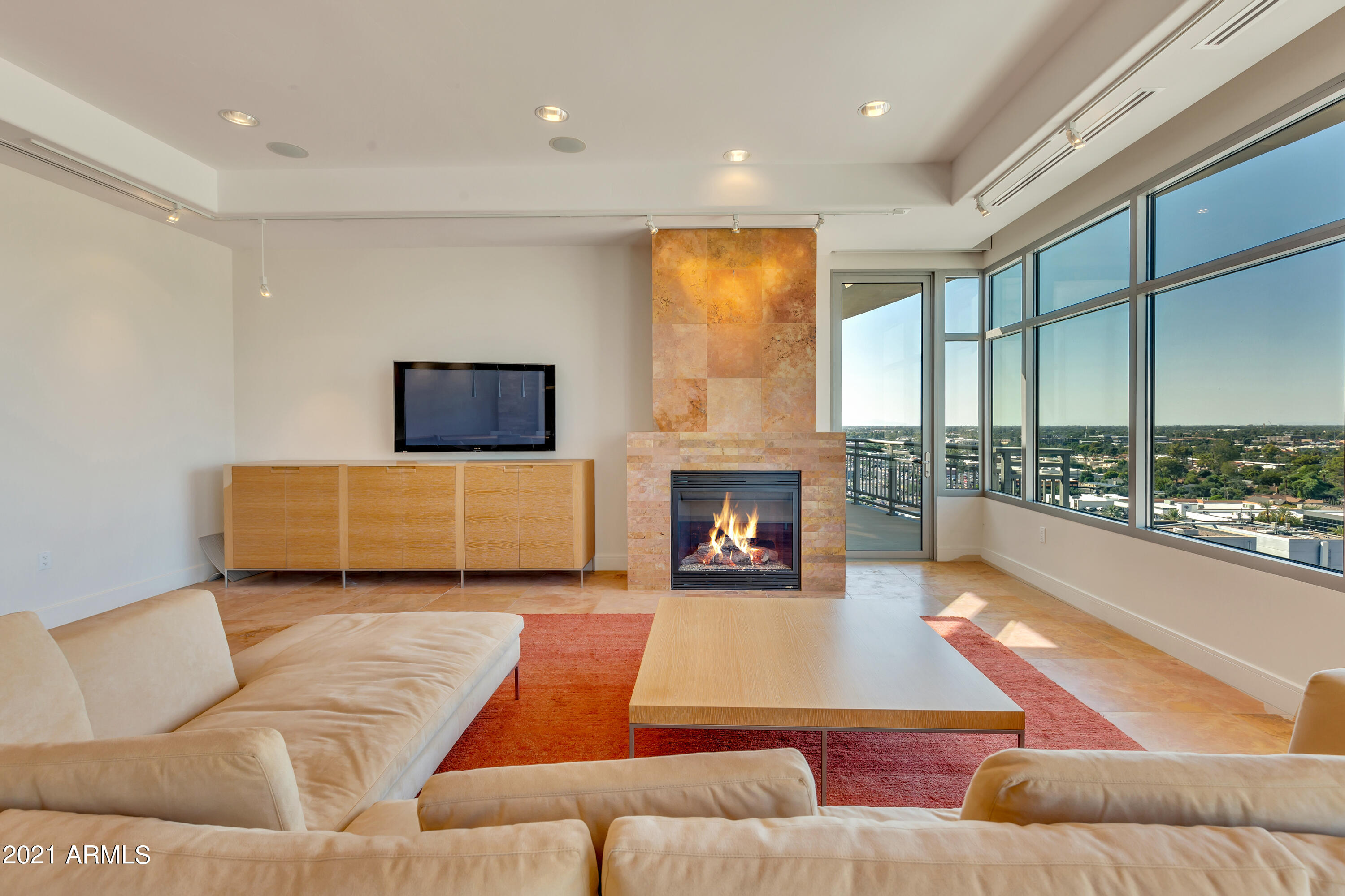 2211 East Camelback Road, Unit 1201 Phoenix, AZ 85016 - Photo 10 of 39 Great Room