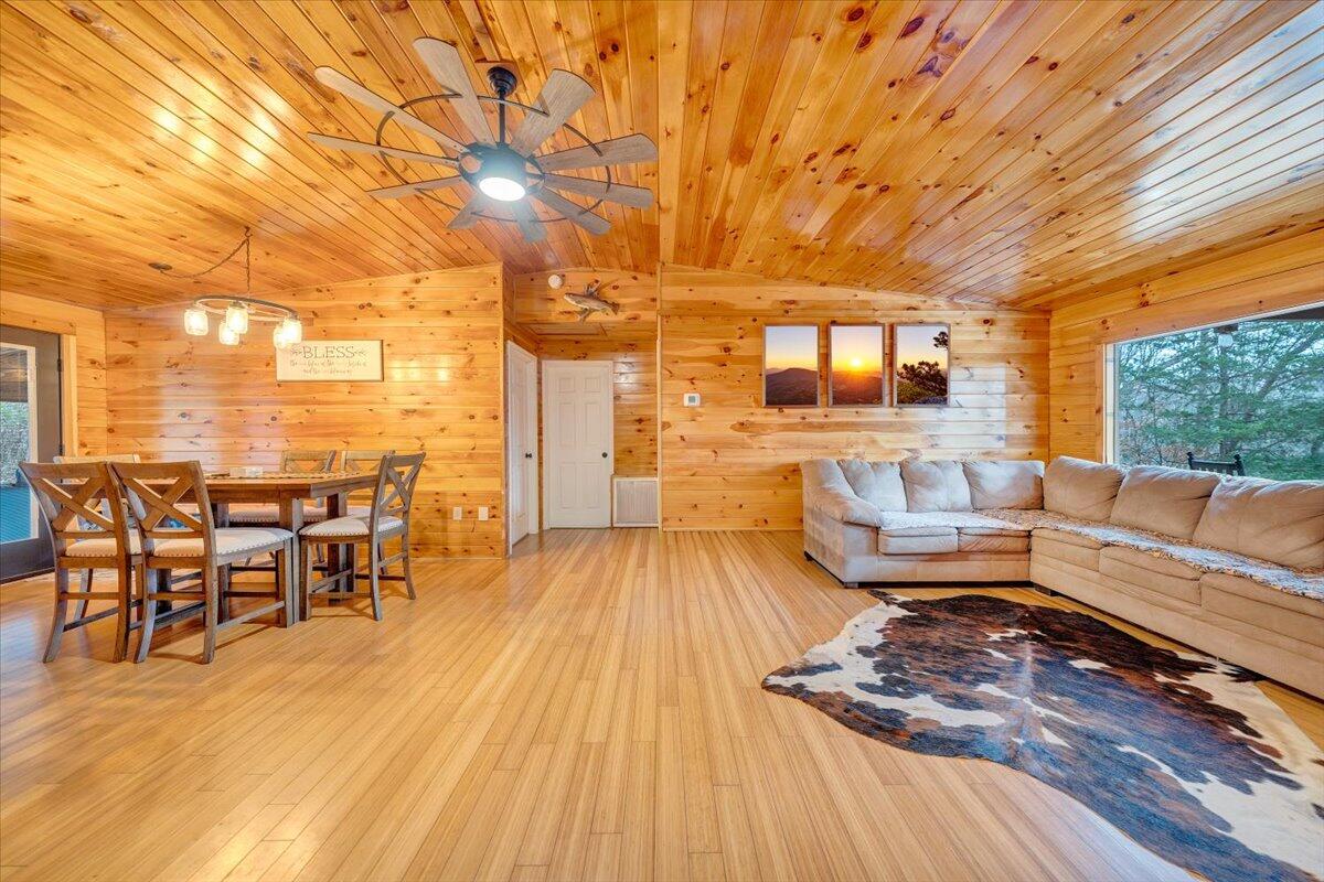 8013 Springwood Road Buchanan, VA 24066 - Photo 15 of 50 a living room with furniture and a wooden floor