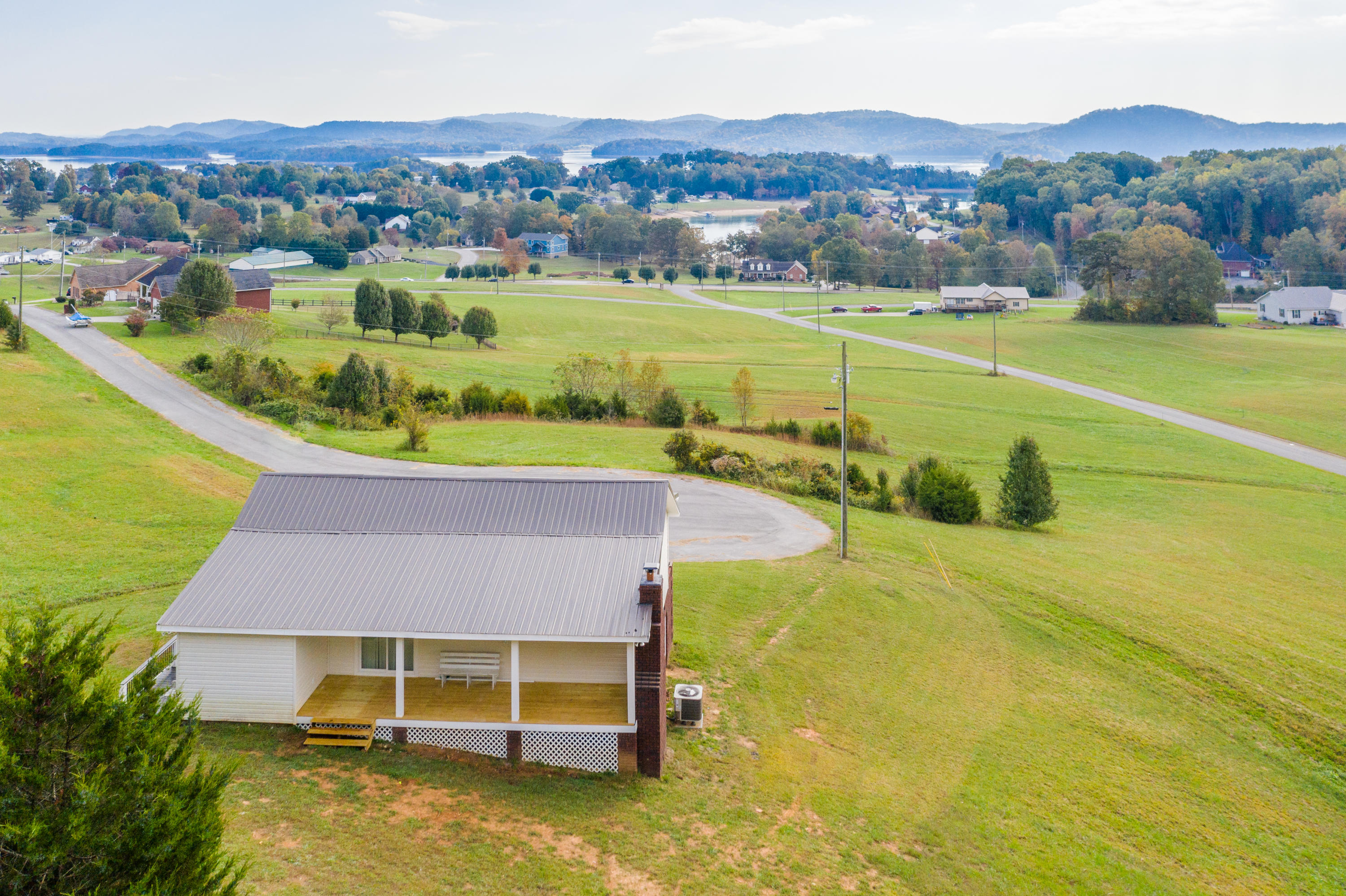418 Pocahontas Lane Rutledge, TN 37861 - Photo 2 of 33 DJI_0878