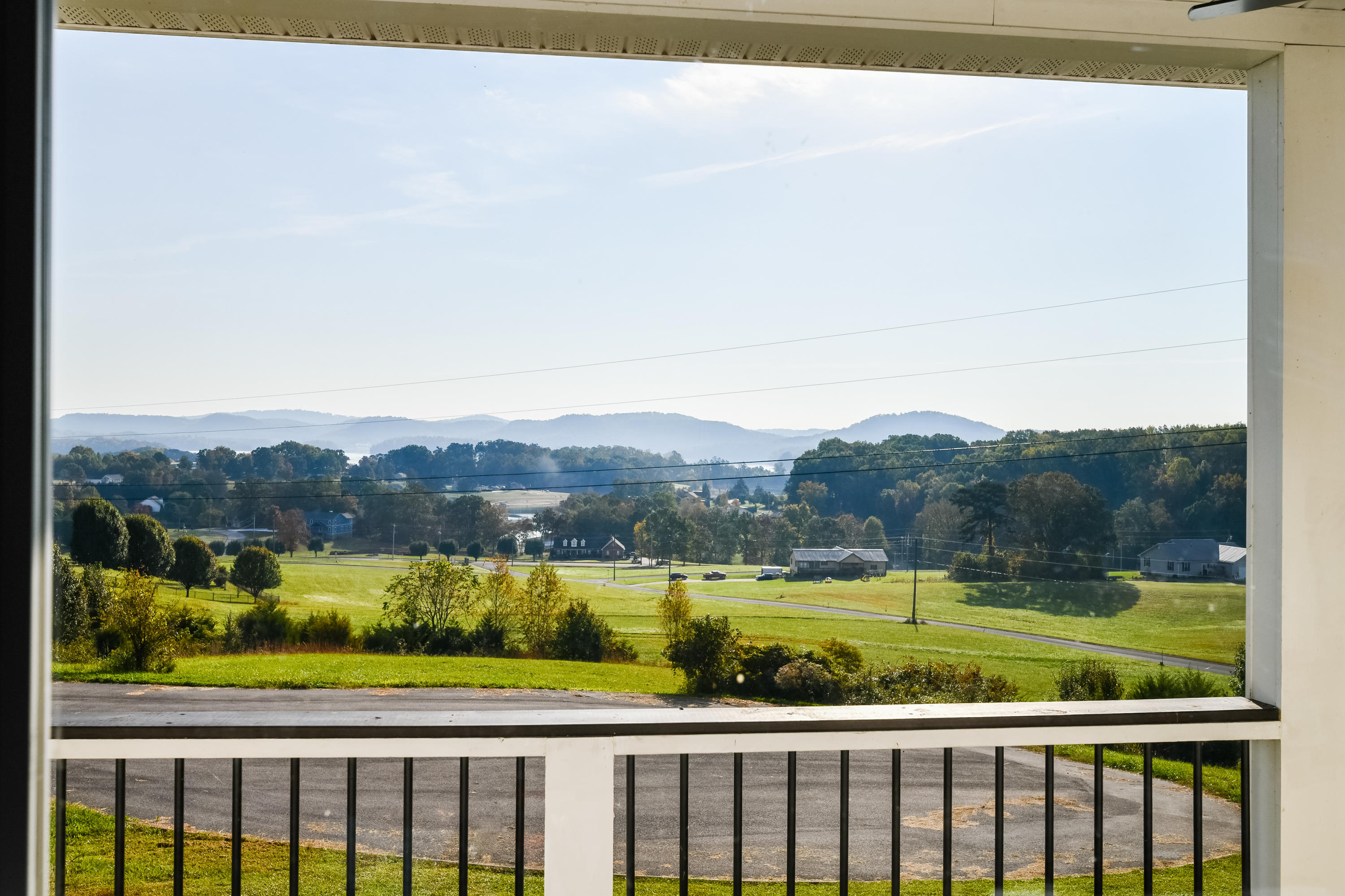 418 Pocahontas Lane Rutledge, TN 37861 - Photo 7 of 33 DSC_6952
