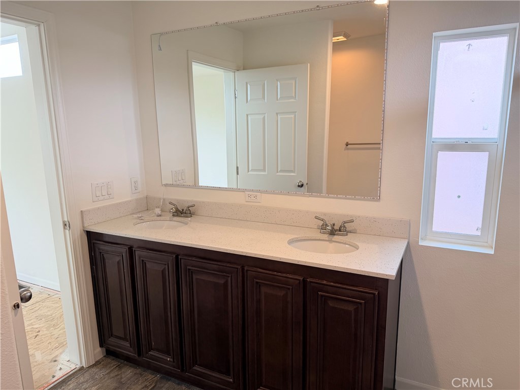 3548 Bianca Way Chico, CA 95973 - Photo 30 of 37 Master bath double vanity