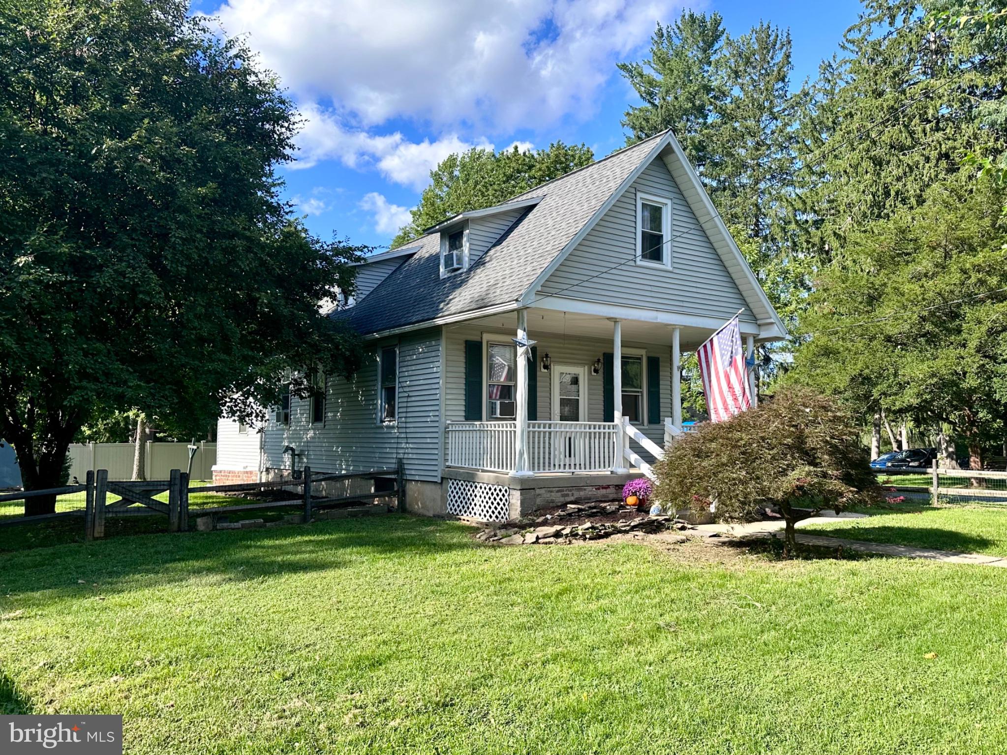 387 Mountain View Road Reading, PA 19607 - Photo 1 of 41 Perfect place to call home