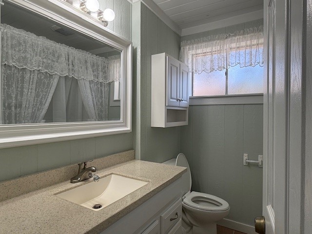 3411 Hickory Hollow Road Spring, TX 77380 - Photo 11 of 22 The secondary bath has been thoughtfully updated for your guests.