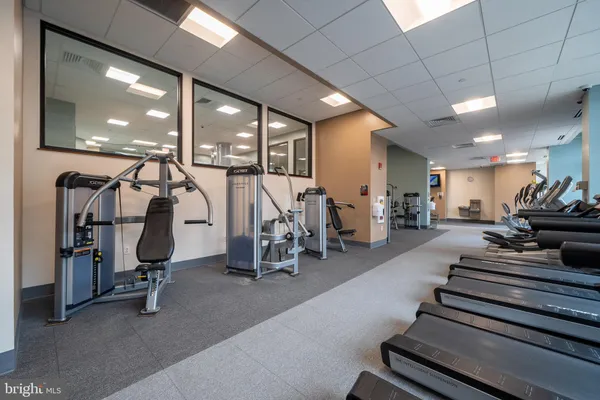 $2,100 | 1420 Locust Street, Unit 15M, Philadelphia, PA 19102