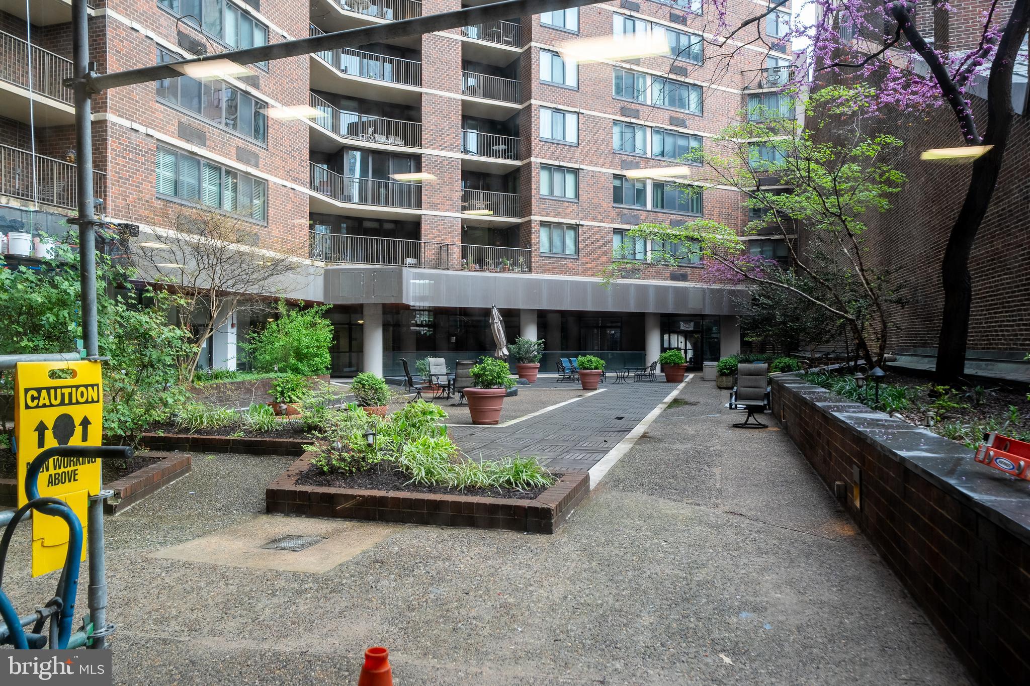 1420 Locust Street, Unit 15M Philadelphia, PA 19102 - Photo 28 of 32