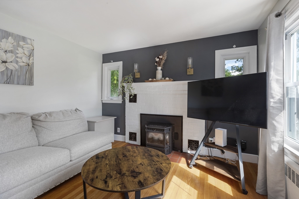 4 Maxdale Road Worcester, MA 01602 - Photo 12 of 36 Gallery Image 12