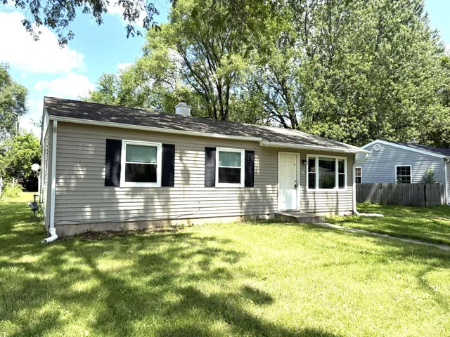 $130,000 | 30 Gilbert Terrace, Machesney Park, IL 61115