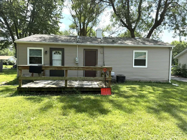 $130,000 | 30 Gilbert Terrace, Machesney Park, IL 61115