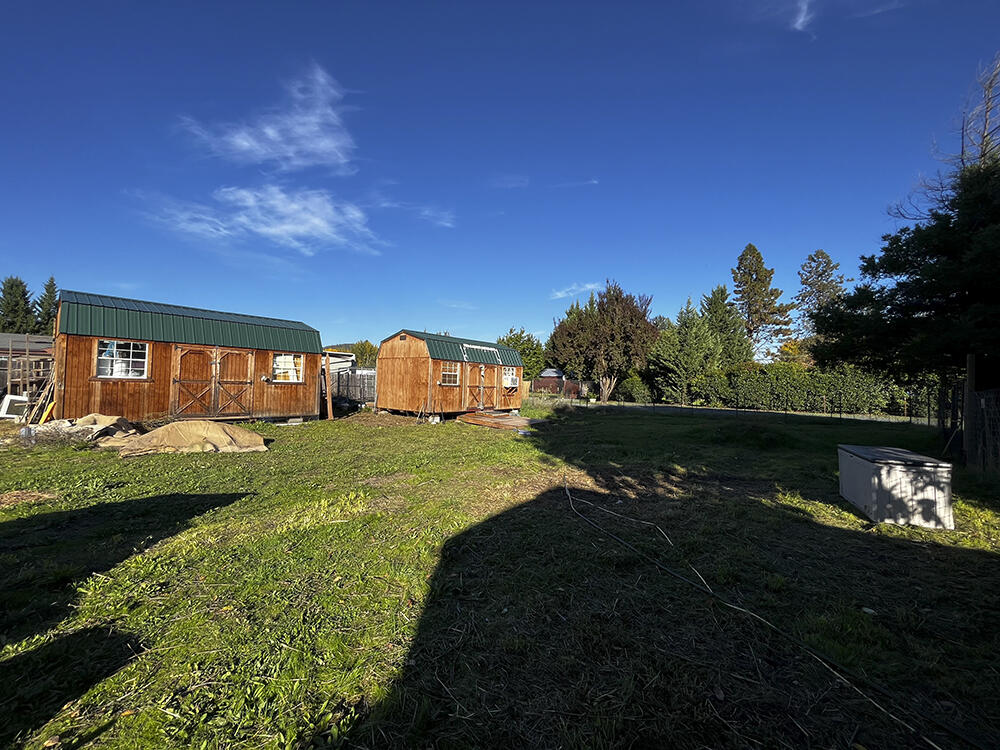 2664 Leonard Road Grants Pass, OR 97527 - Photo 18 of 24 18