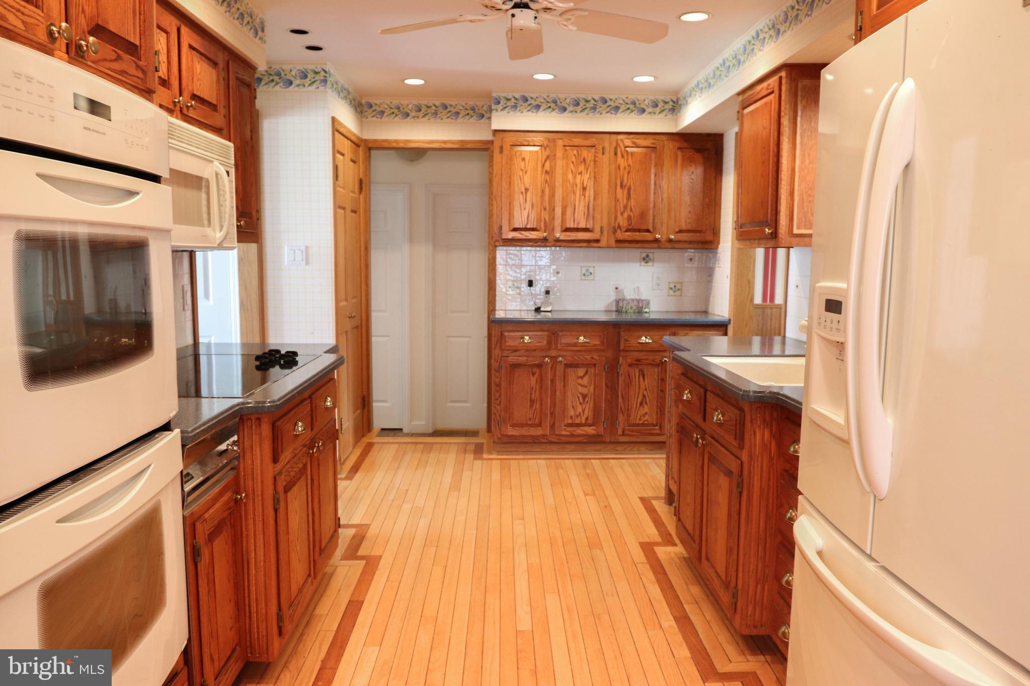 112 Pine Valley Road Delran, NJ 08075 - Photo 7 of 29