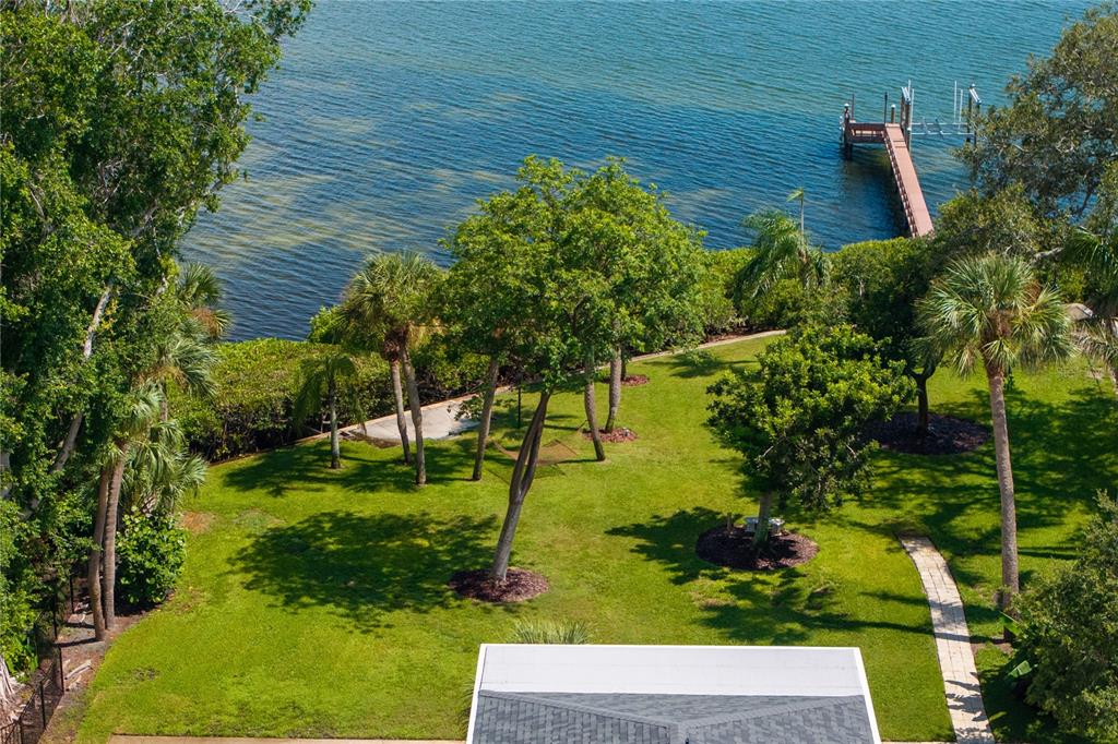 234 Driftwood Road Southeast St. Petersburg, FL 33705 - Photo 18 of 66 a view of yard with green space