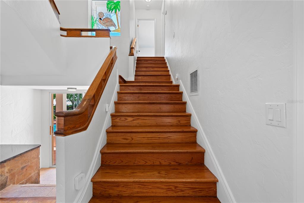 234 Driftwood Road Southeast St. Petersburg, FL 33705 - Photo 10 of 66