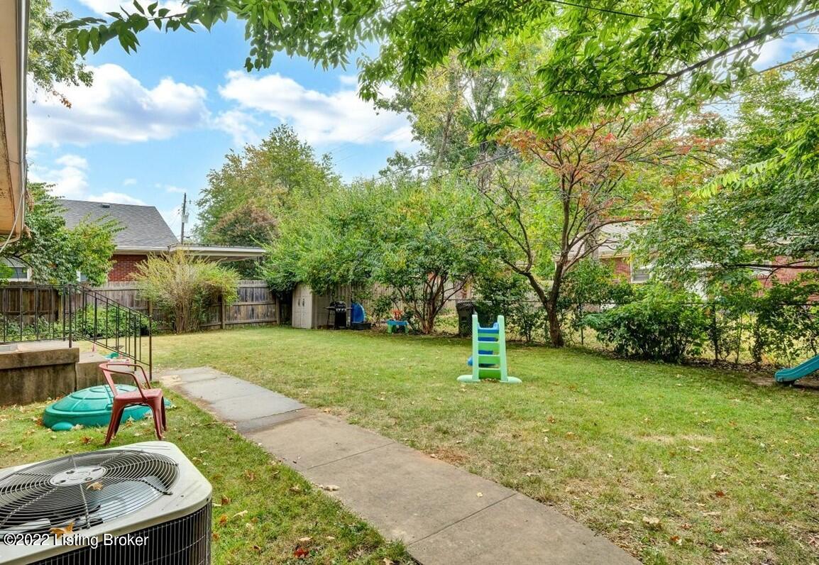 3612 Hughes Road Louisville, KY 40207 - Photo 5 of 28 38-3612 Hughes Rd-137