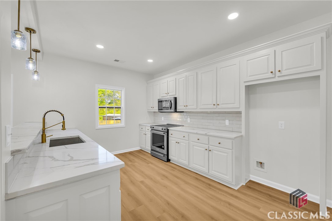 668 Brockton Road Jefferson, GA 30549 - Photo 12 of 58
