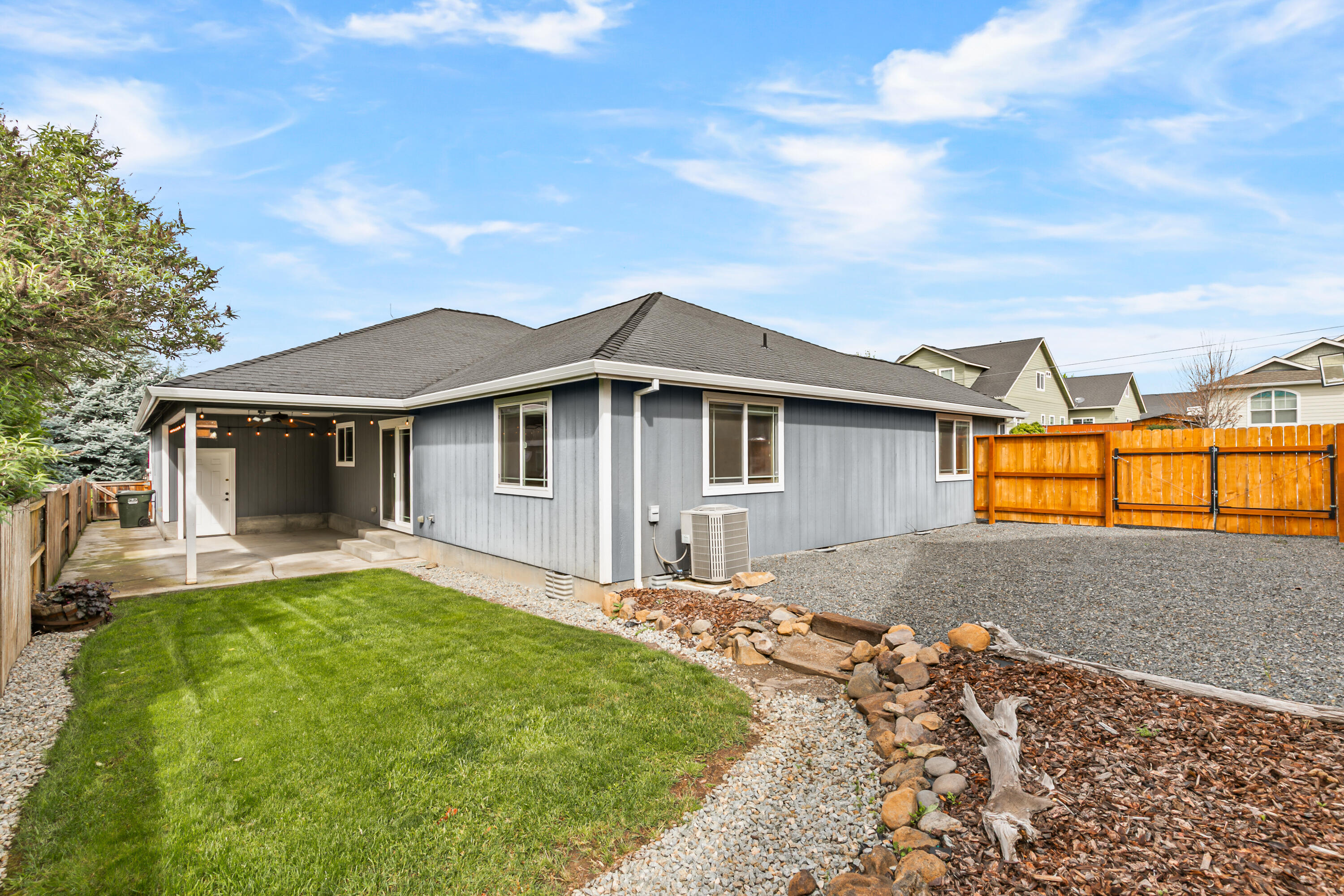 602 Barton Road Eagle Point, OR 97524 - Photo 29 of 31