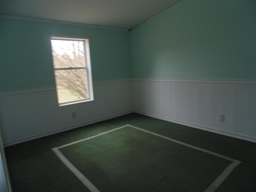 1112 Airport Road Frankfort, MI 49635 - Photo 23 of 27 br1