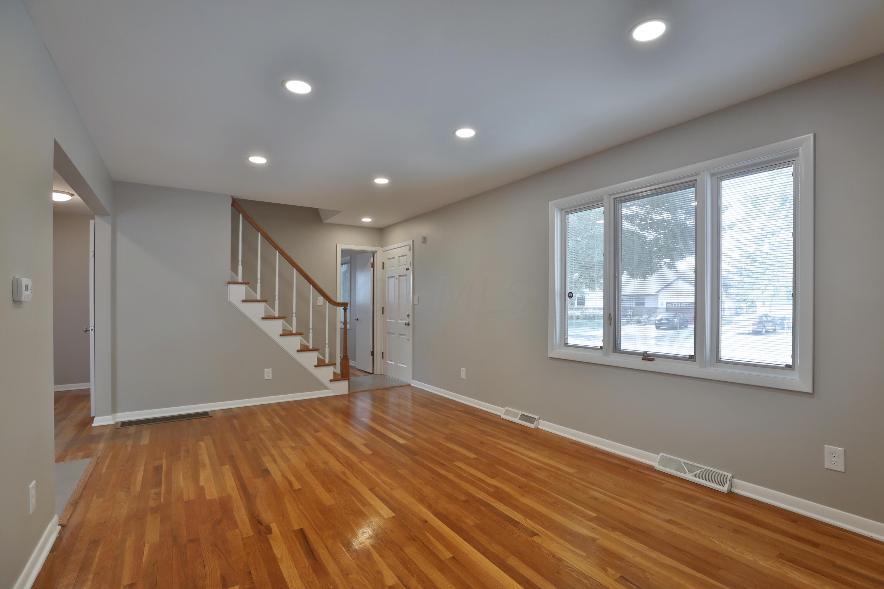 1135 Belden Road Columbus, OH 43229 - Photo 5 of 33 1135-Belden-07