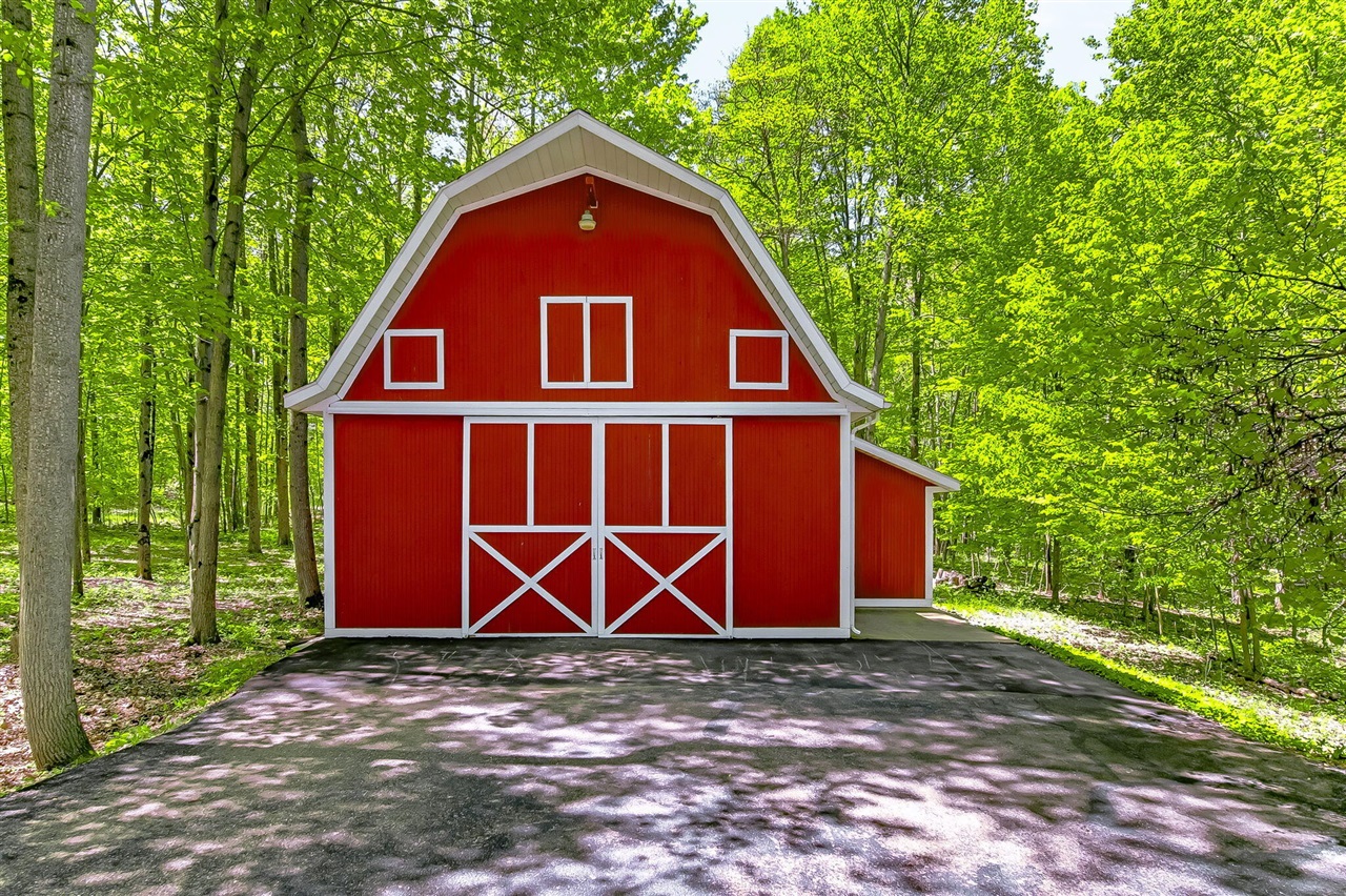 2099 East Clear Lake Road Buchanan, MI 49107 - Photo 36 of 65