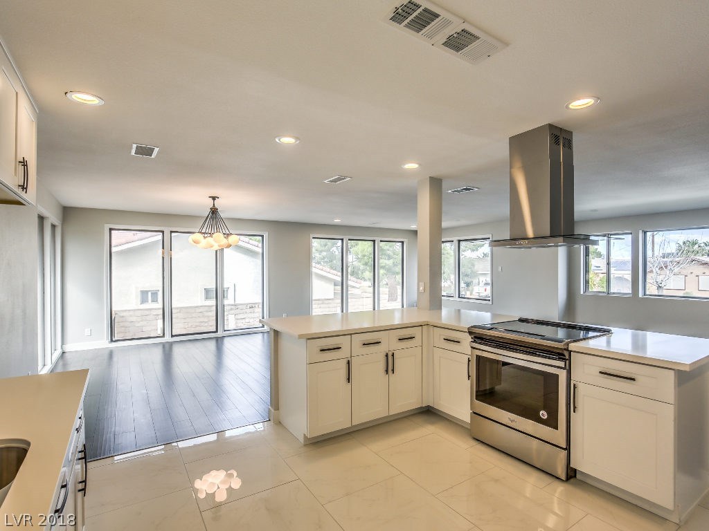 609 East Fairway Road Henderson, NV 89015 - Photo 6 of 19 Gallery Image 6