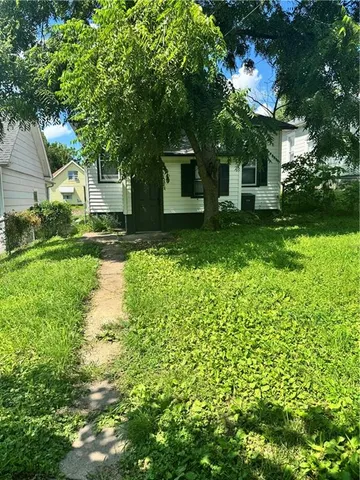 $114,900 | 2208 Seneca Street, St. Joseph, MO 64507
