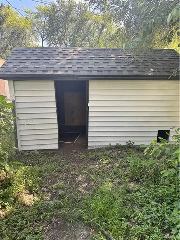 $114,900 | 2208 Seneca Street, St. Joseph, MO 64507