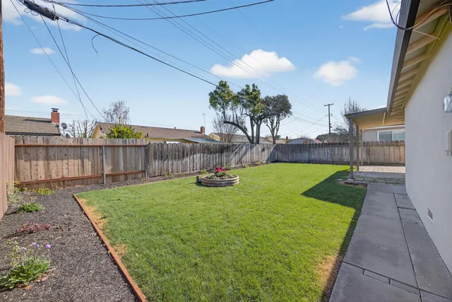 $490,000 | 1214 Glenhurst Drive, Lodi, CA 95240