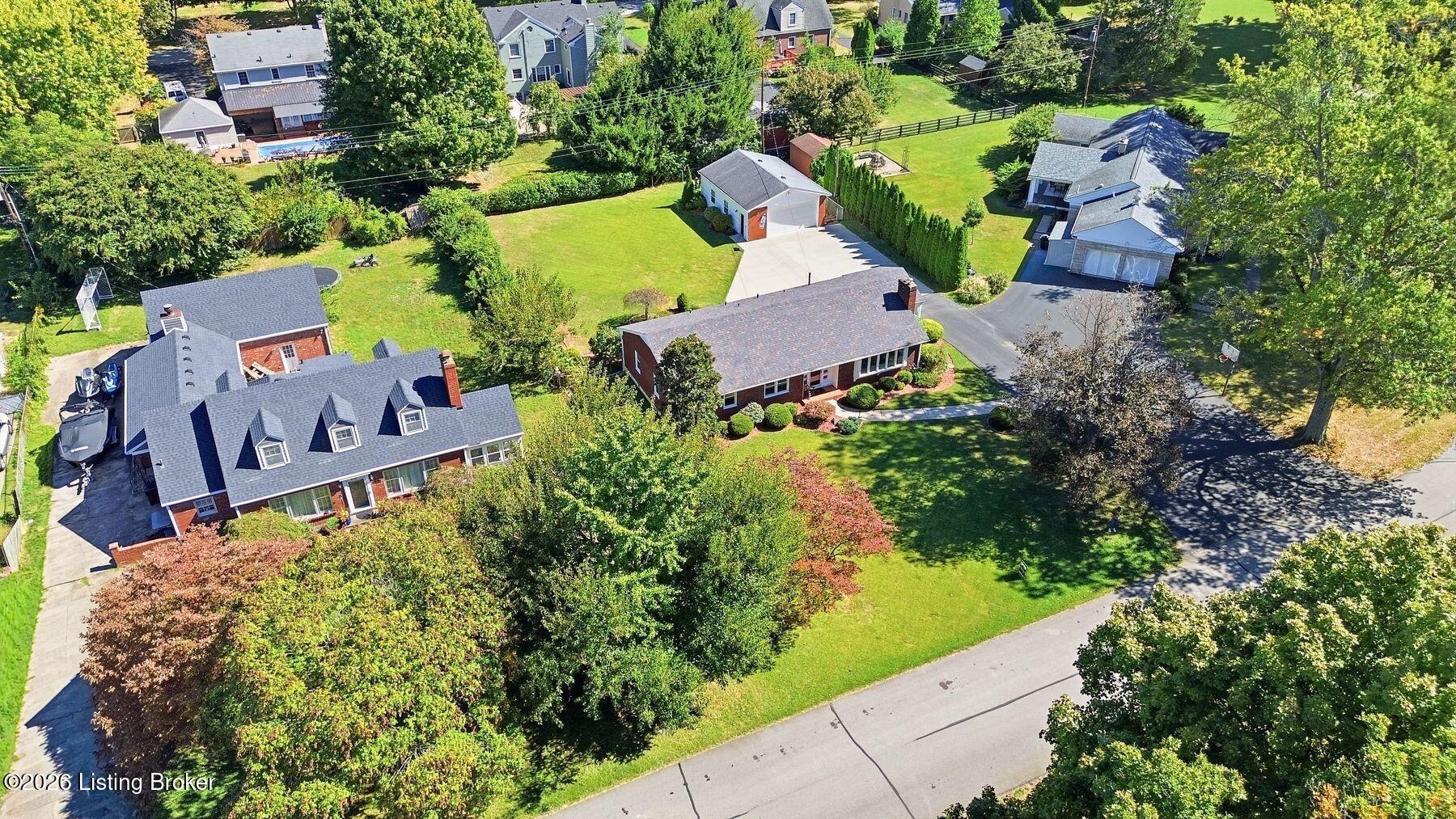 111 South Hampton Road Louisville, KY 40222 - Photo 56 of 56 photo_online_089