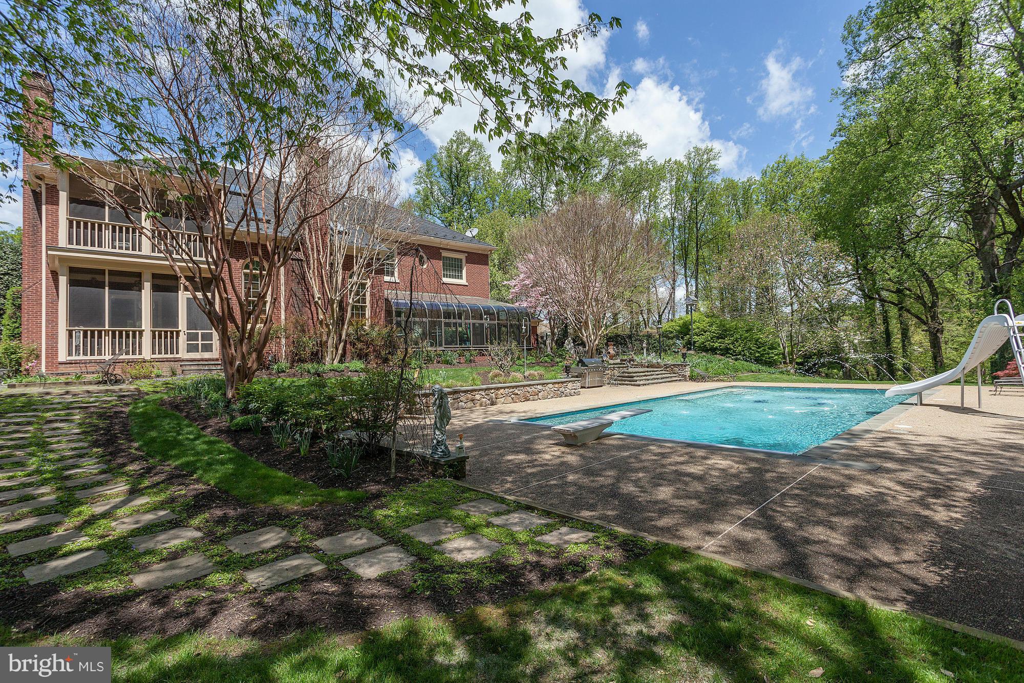 1133 Spring Hill Road McLean, VA 22102 - Photo 3 of 30 Exterior (Rear)