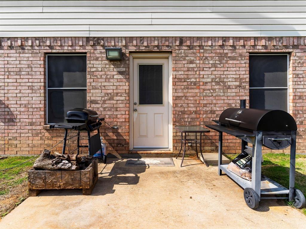1129 Switchgrass Lane Crowley, TX 76036 - Photo 32 of 40