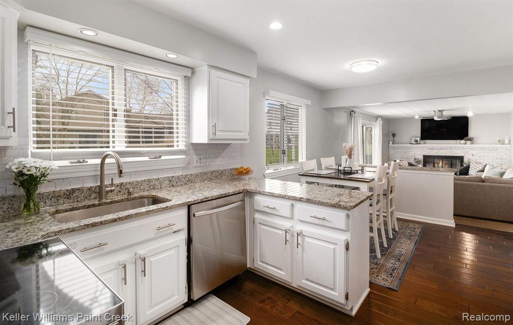 2337 Eaton Gate Road Lake Orion, MI 48360 - Photo 8 of 27 Gallery Image 8