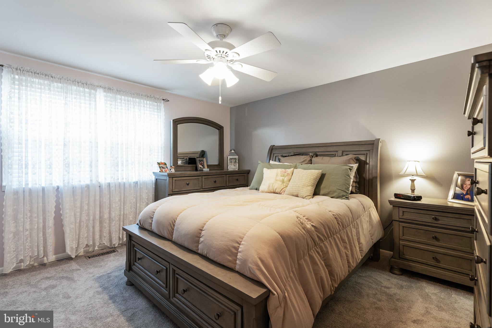 912 Grovehill Road Baltimore, MD 21227 - Photo 22 of 41