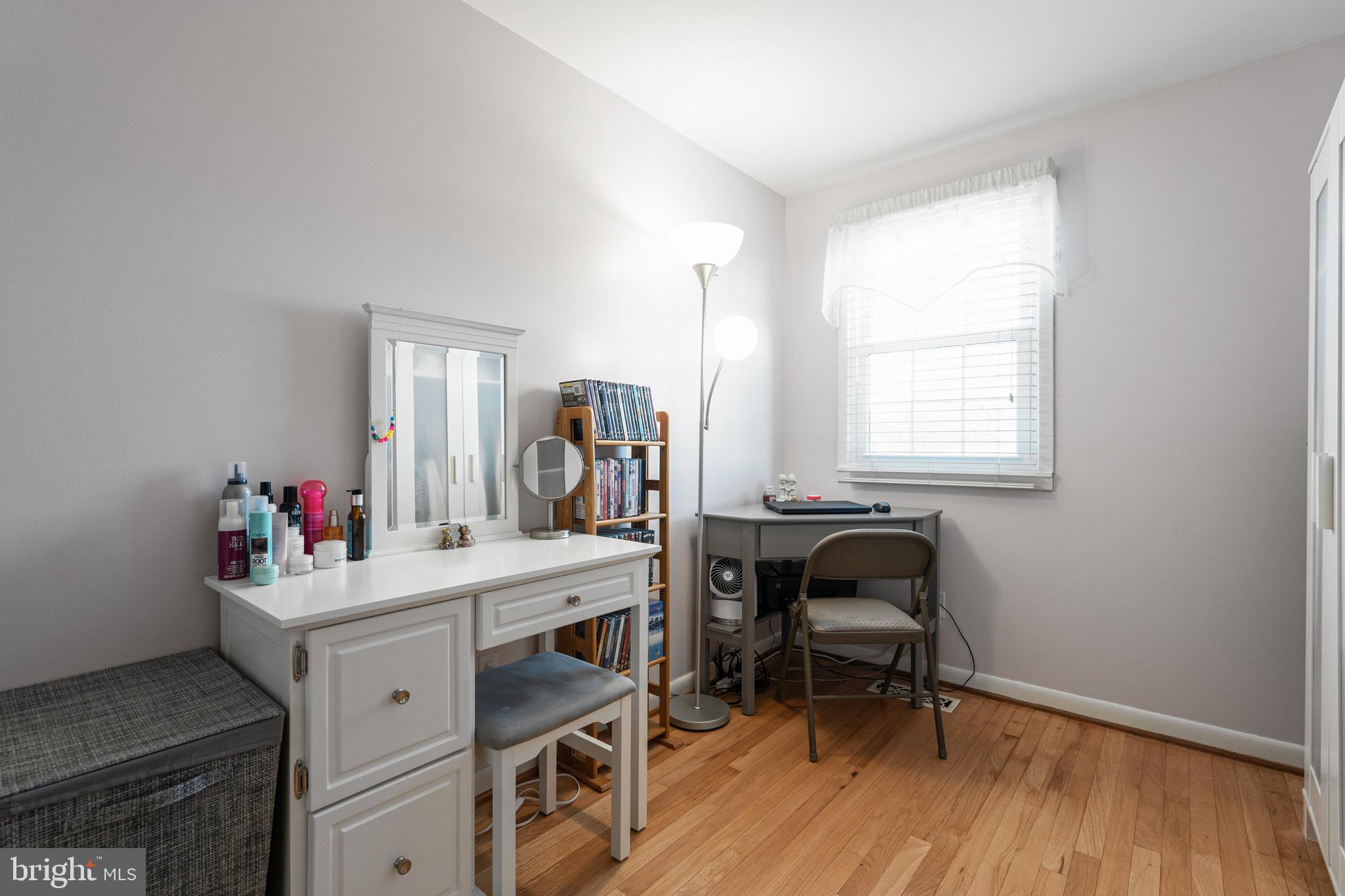 912 Grovehill Road Baltimore, MD 21227 - Photo 30 of 41