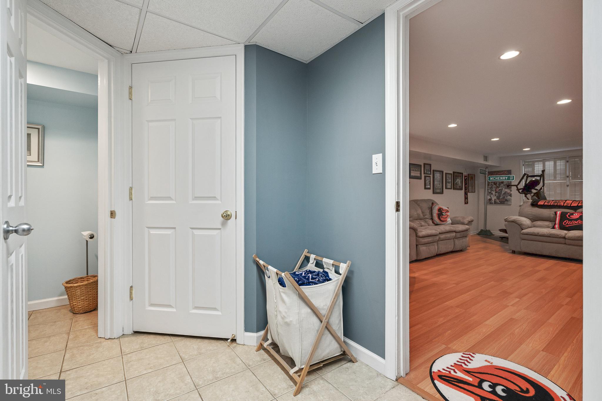 912 Grovehill Road Baltimore, MD 21227 - Photo 35 of 41